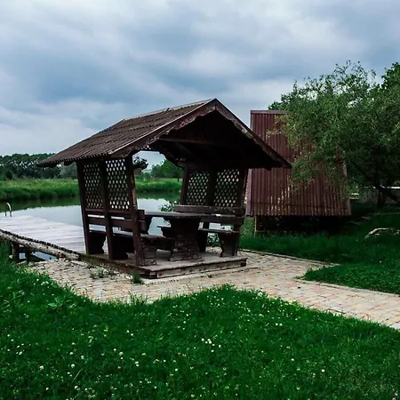 Fogadó Recreation Complex Inkluz Lisnya
